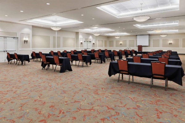 La Quinta Inn & Suites by Wyndham San Antonio Medical Center image 30